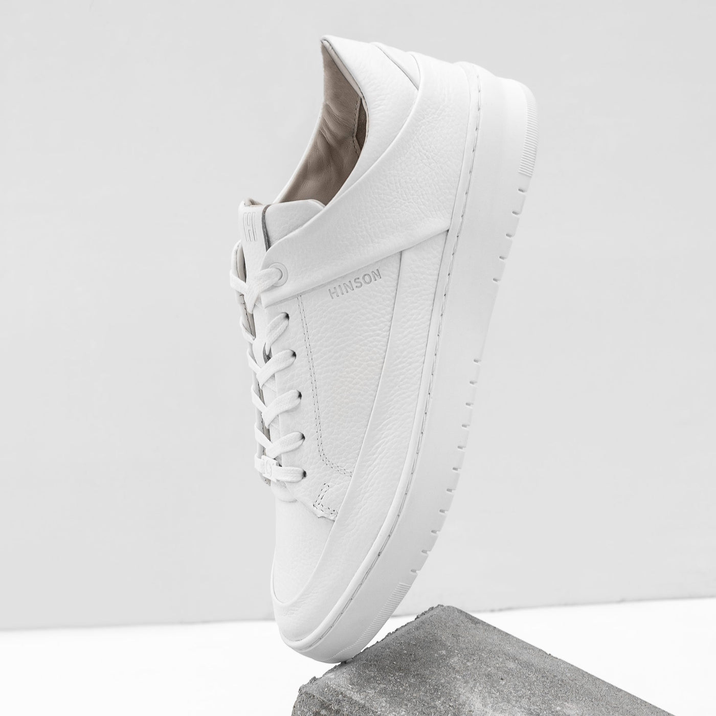 BENNET P4 LOW White Leather Milled - HINSON | ALPINA